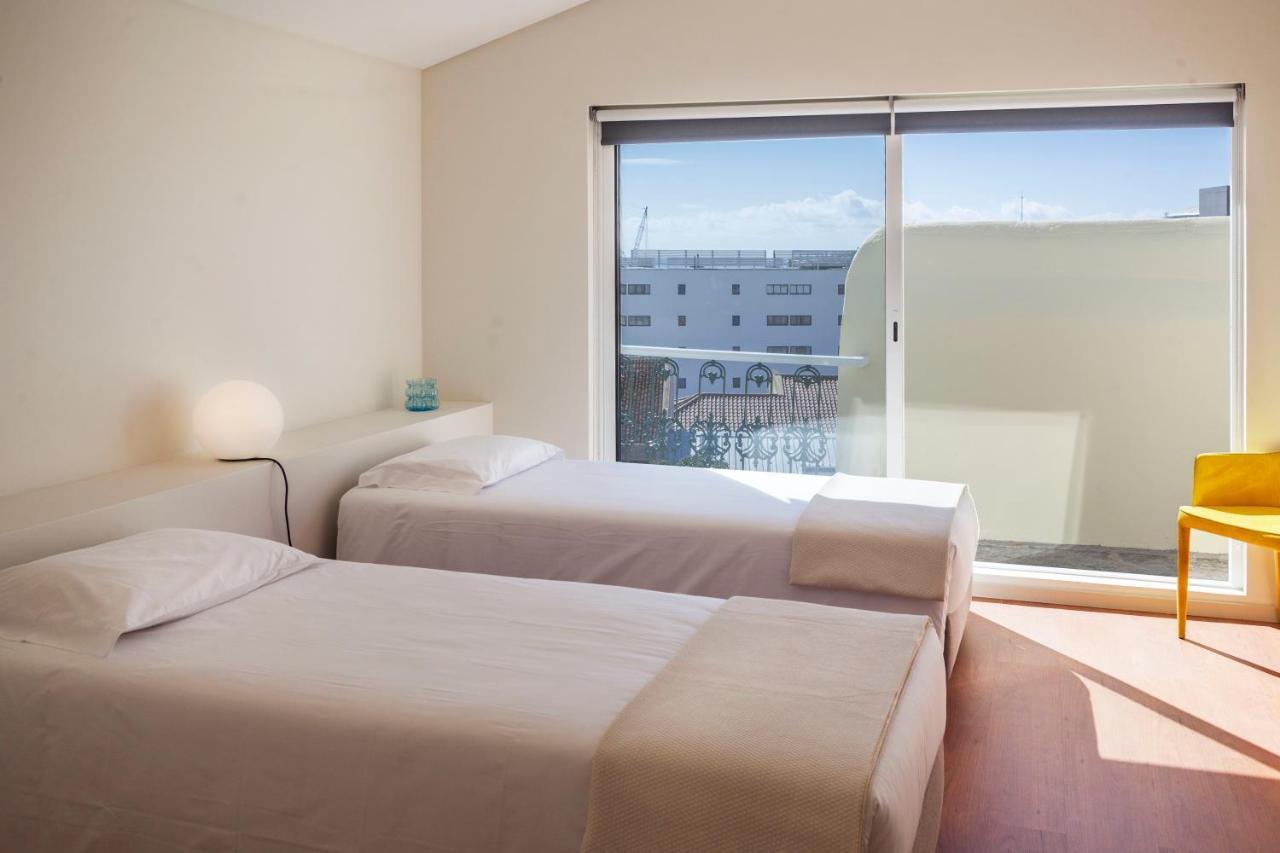 A Bica Hostel Ponta Delgada  Bagian luar foto