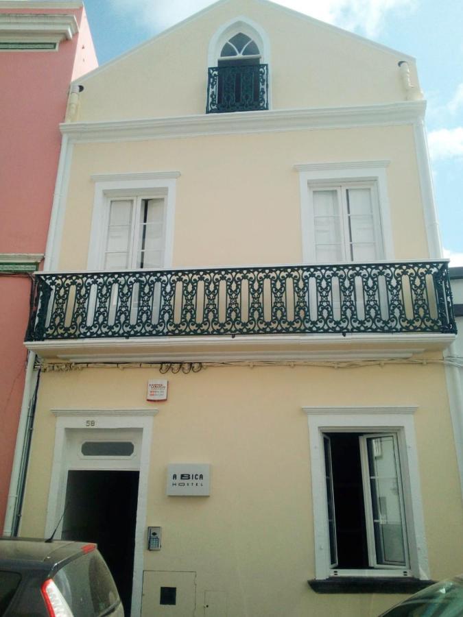 A Bica Hostel Ponta Delgada  Bagian luar foto