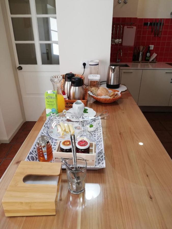 A Bica Hostel Ponta Delgada  Bagian luar foto